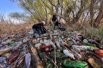 Tavaly 10,5 tonna szemetet szedtünk össze a Tisza-tavon!